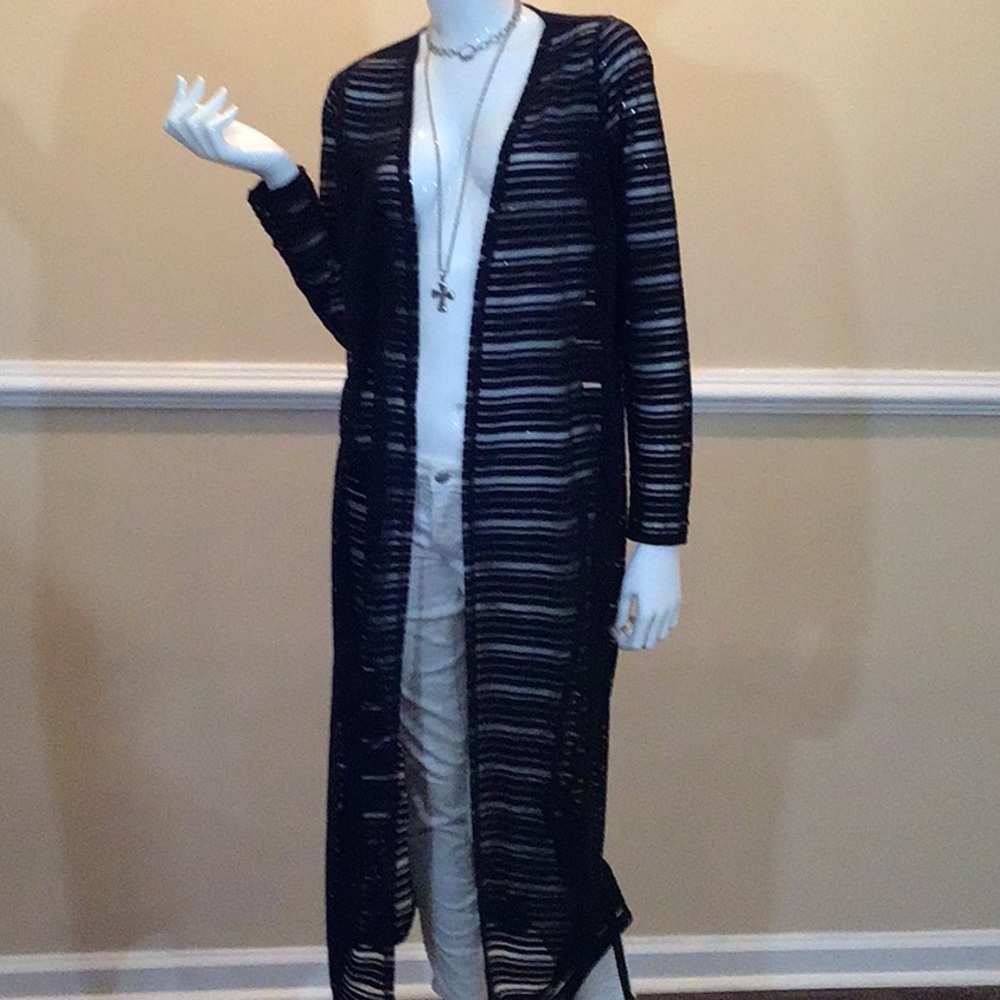 Windsor Fashion Black Long-Sleeve Striped Light Trench